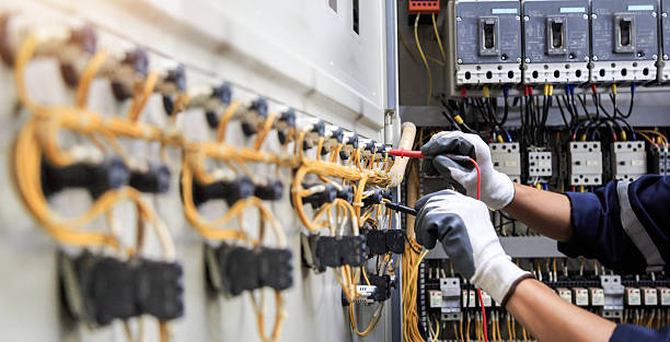 Professional Electrician technician working in Brunswick, NC